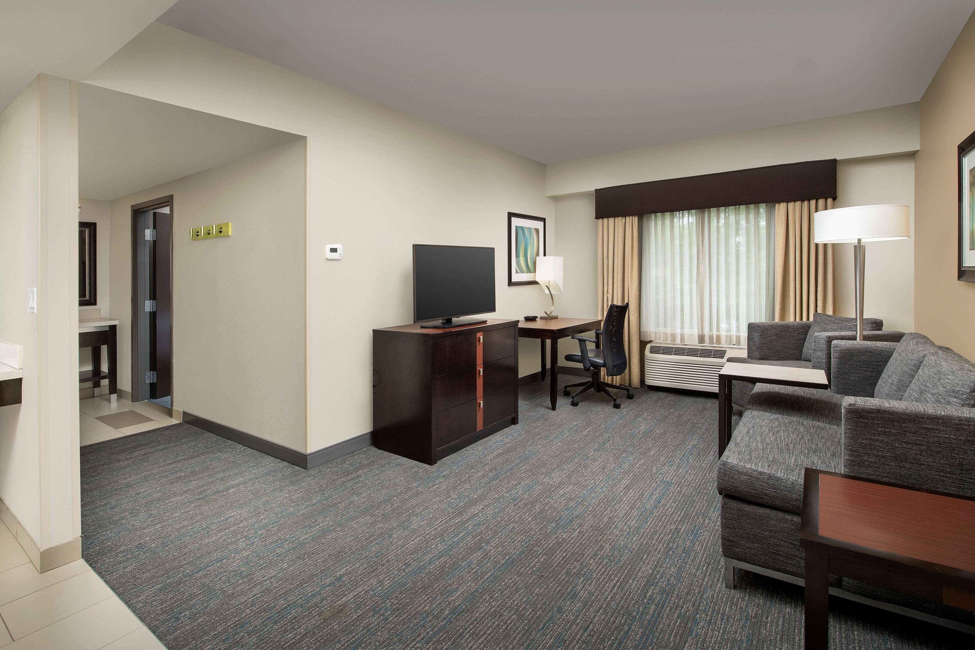 Hampton Inn & Suites Alpharetta-Windward Buitenkant foto